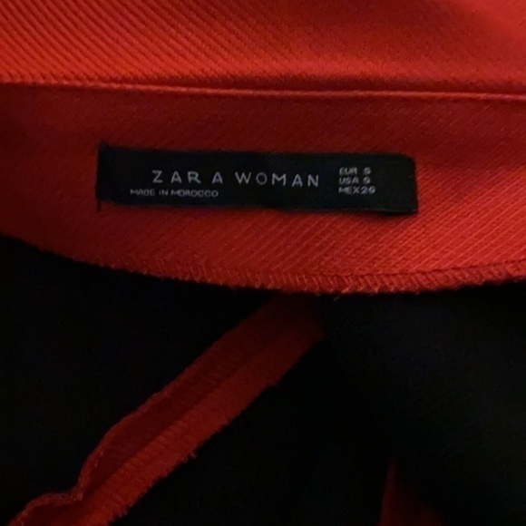 Zara Perfect Red colour skirt NWOT Zara skirt - Picture 3 of 6